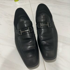 Salvatore Ferragamo black dress shoes gancini 13 E